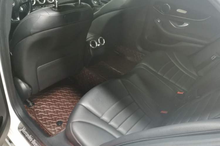 Used Mercedes-Benz C-Class 2015 Facelift C 200 L