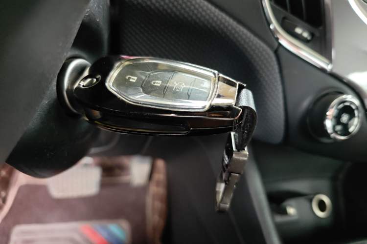 Used Chevrolet Cruze 2018 320 Automatic Pioneer Sunroof Edition Vehicle Key