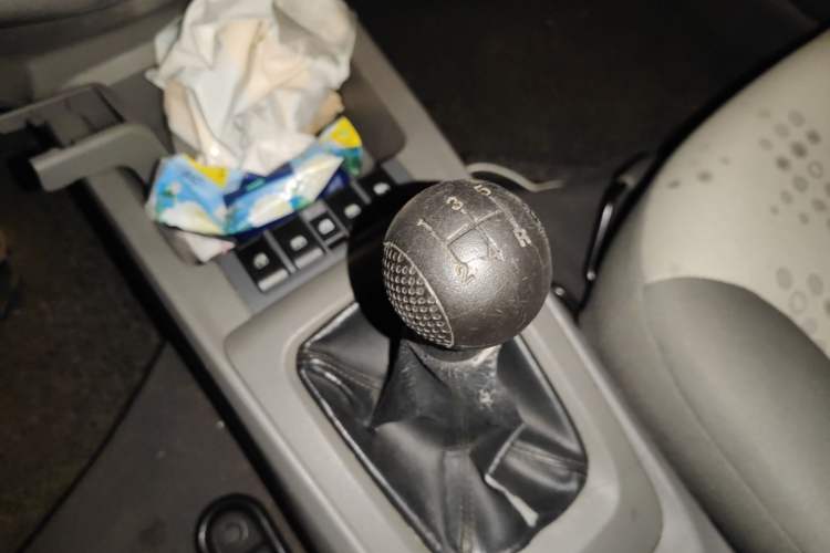 Used Chevrolet Sail 2013 Sedan 1.4L Manual Ideal Happiness Edition