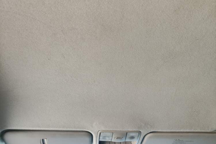 Used Kia K2 2012 Sedan 1.4L MT GLS Commemorative Edition Headliner