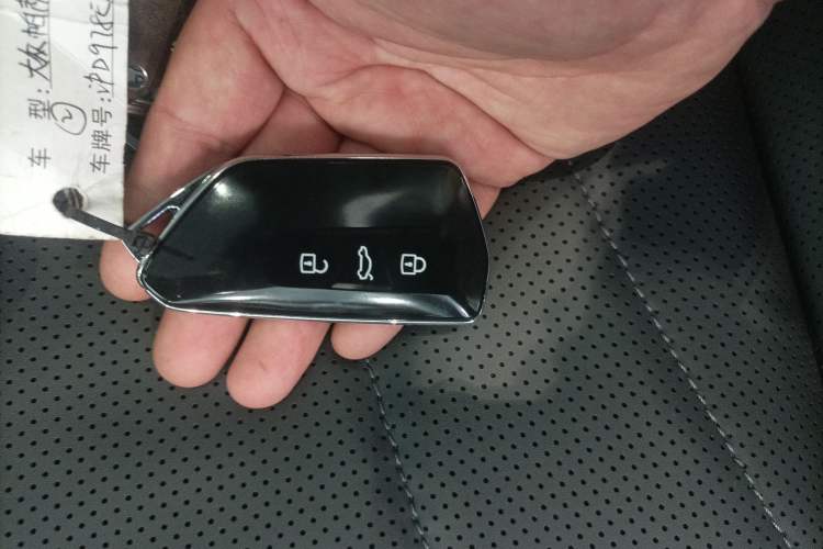 Used Volkswagen Passat 2025 Pro 380TSI Dragon Supreme Edition
