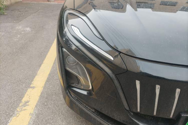 Used Hongqi E-QM5 2024 610 km PLUS Right Front Headlight