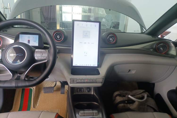 Used BYD Dolphin 2021 405 km Fashion Edition
