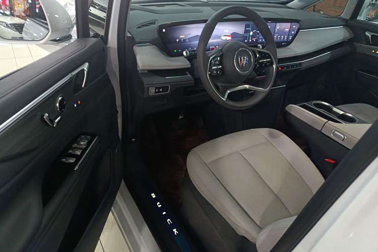 Used Buick GL8 2025 Lu Zun Deluxe Edition
