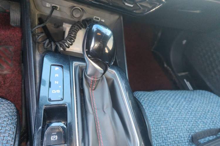 Used MG 5 2021 180 DVVT CVT Youthful Style Edition
