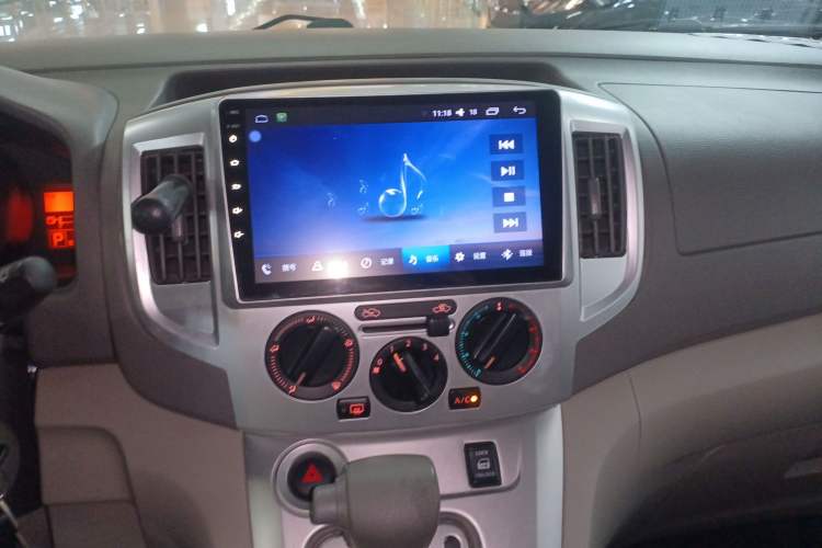 Used Nissan NV200 2016 Revised Version 1.6L CVT Luxury Edition
