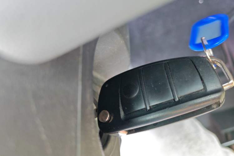 Used Chery QQ Ice Cream 2022 170km Sundae Phosphate Lithium-Ion