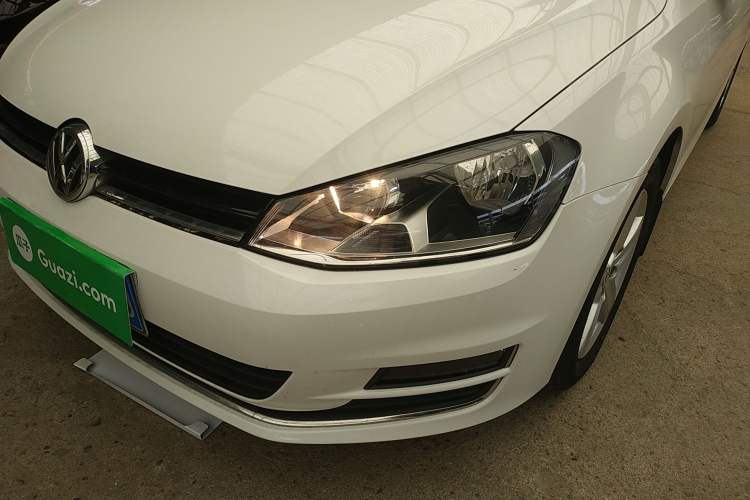 Used Volkswagen Golf 2015 1.4TSI Automatic Luxury Model
