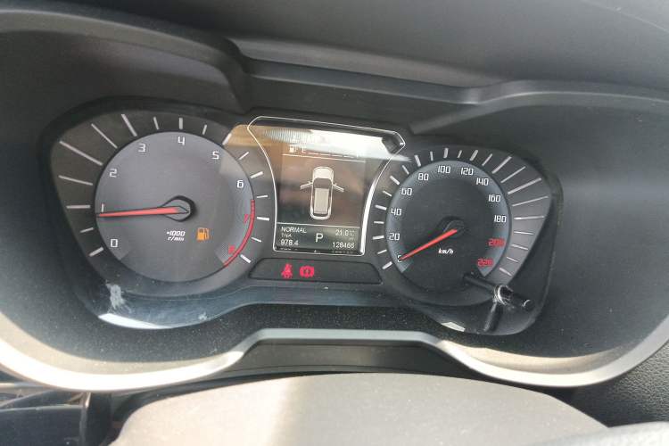 Used GAC Trumpchi GS4 2017 200T G-DCT Two-Wheel Drive Elite Edition
