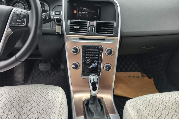 Used Volvo XC60 2017 T5 Smart Upgrade Edition