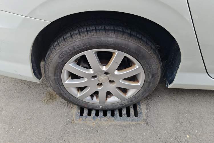 Used Peugeot 308 2014 Enjoy Edition Classic 1.6L Manual YouShang Model