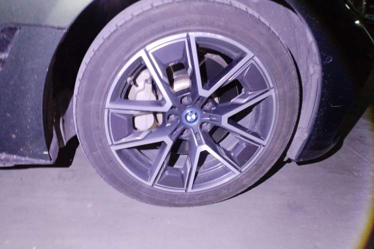 Used BMW i4 2022 eDrive40 Right Front Wheel Hub