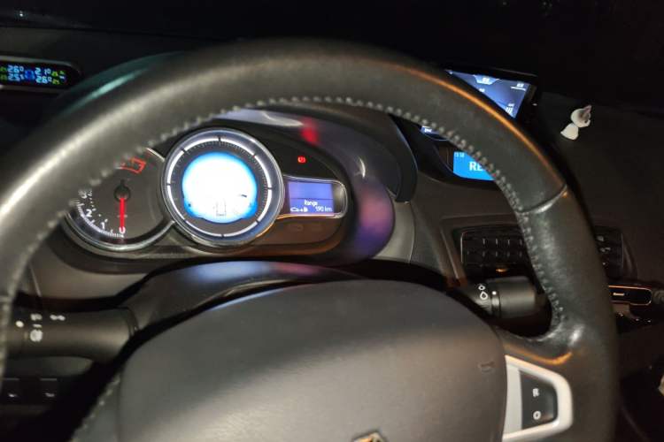 Used Renault Fluence 2015 2.0L Fashion Edition
