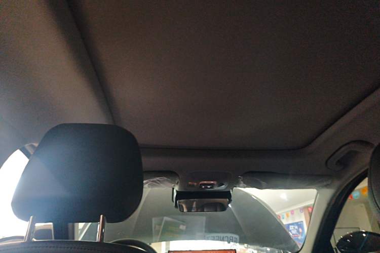 Used Chery Fengyun A8L 2025 1.5 TGDI 145 km Luxury Version Headliner