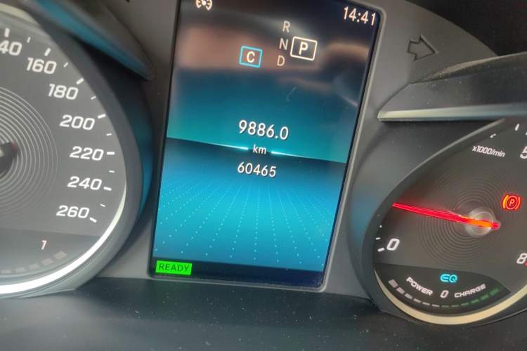 Used Mercedes-Benz C-Class 2019 C 260 Sport Edition Odometer Close Up