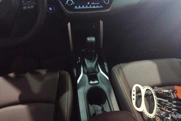 Used Toyota Corolla Cross 2022 2.0L Elite Edition Gear Lever