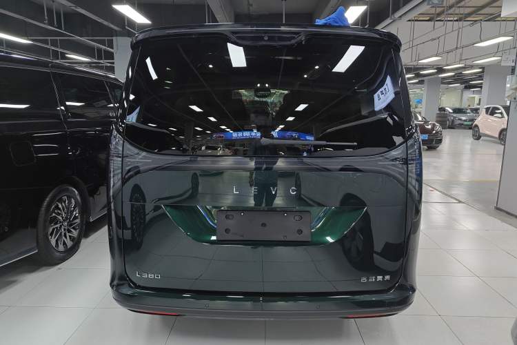 Used Geely Galaxy LEVC L380 2025 805 km Flagship Version All-Wheel Drive Rear