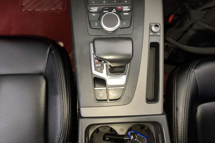 Used Audi Q5L 2018 40 TFSI Prestige Edition China VI Emission Standard