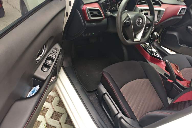 Used Nissan Lannia 2016 1.6L CVT Smart Cool Edition Driver Seat