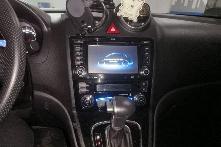 Used Haval H6 2016 Upgraded Model 1.5T Automatic Two-Wheel Drive Elite Version
