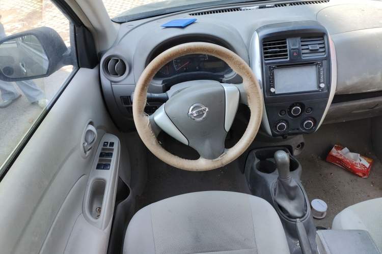 Used Nissan Sunny 2014 1.5XE Manual Elite Edition Steering Wheel