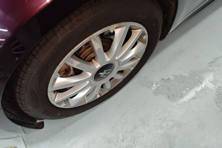 Used Maserati Ghibli 2014 3.0T Standard Edition Left Front Wheel Hub