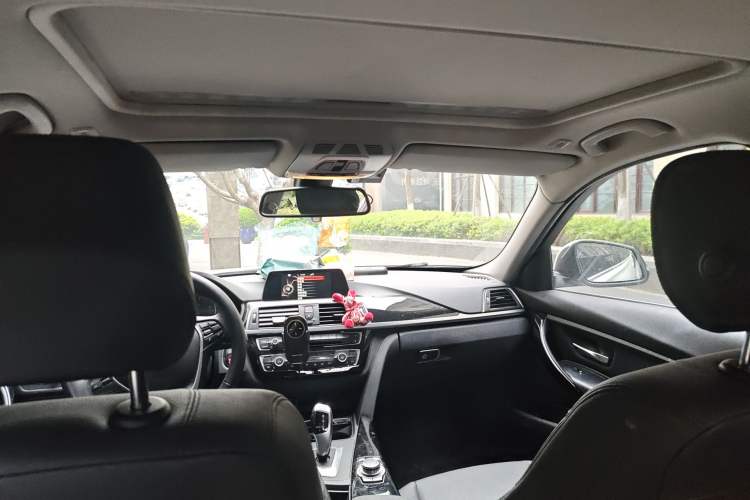 Used BMW 3 Series 2016 320Li Fashion Model
