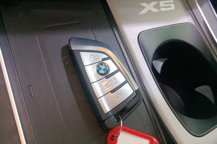 Used BMW X5 2022 Restyled xDrive 30Li Luxury Version M Sport Package