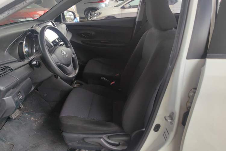 Used Toyota YARiS L Zhi Xuan 2017 1.5E CVT Enhanced Performance Edition Left Front Seat