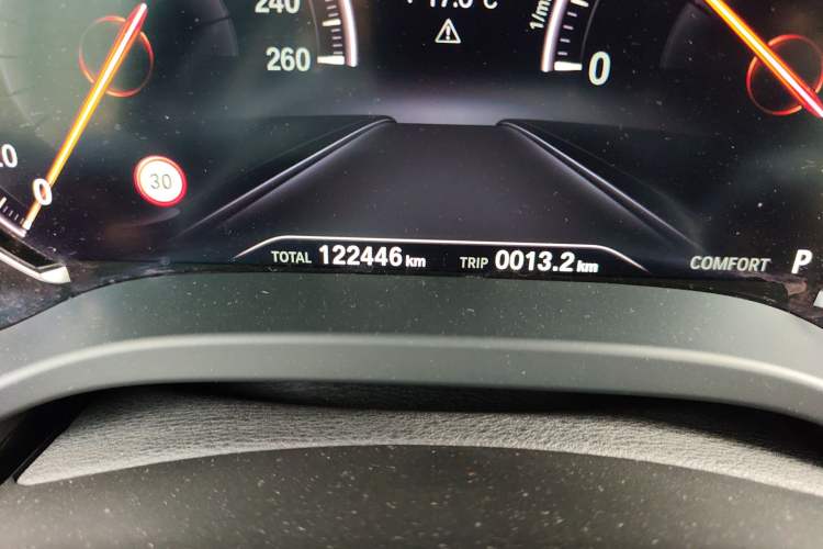 Used BMW X3 2019 xDrive28i Luxury Package Odometer Close Up