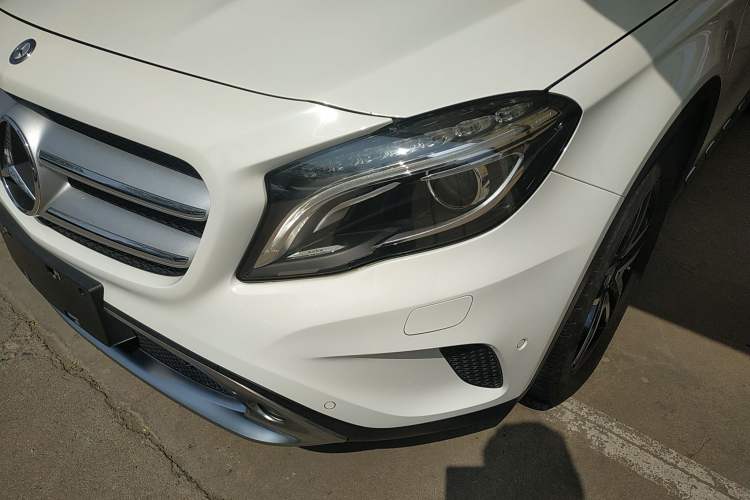 Used Mercedes-Benz GLA 2015 GLA 220 4MATIC Fashion Model Left Front Headlight