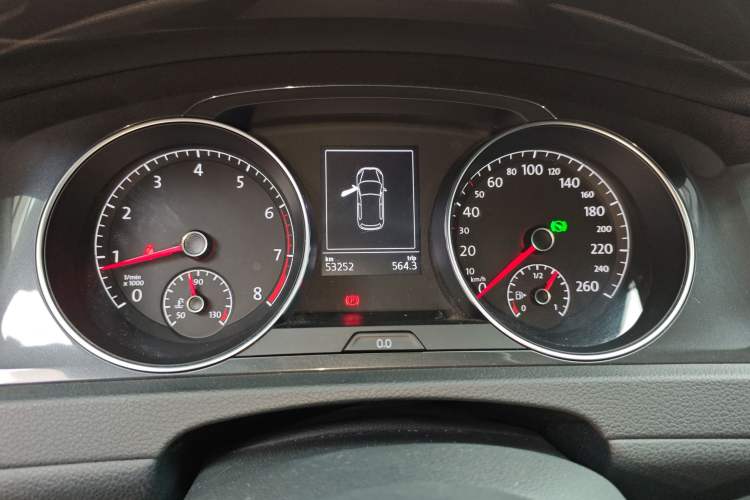 Used Volkswagen Golf 2017 230TSI Automatic Comfort Edition – Celebrating Milestone of One Million Units
