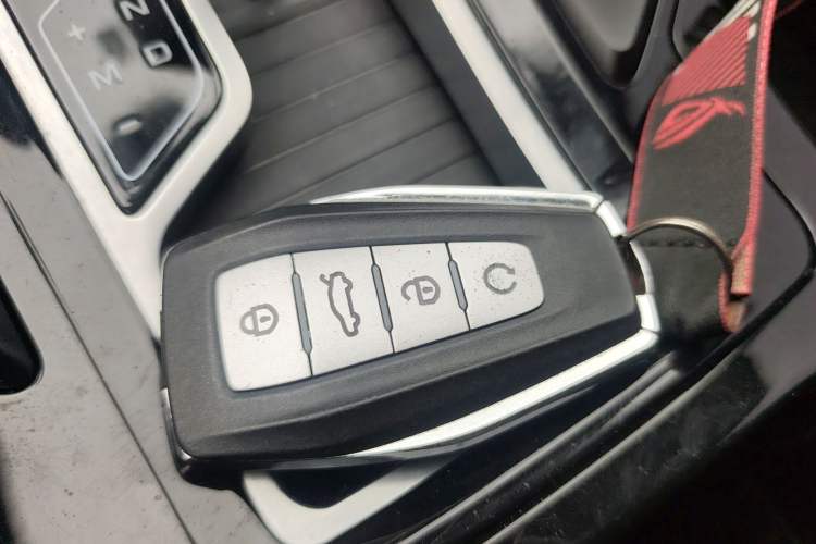 Used Geely Auto Emgrand GL 2020 1.4T CVT Luxury Model Vehicle Key