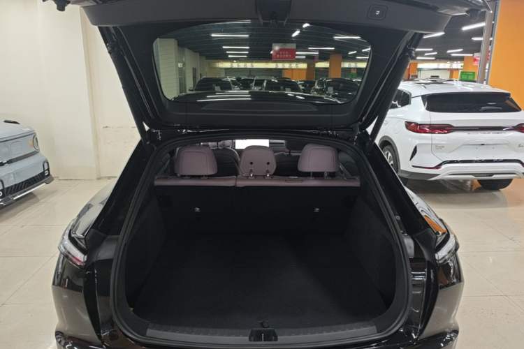 Used ONVO L60 2025 Model—60 kWh Rear-Wheel-Drive Version
