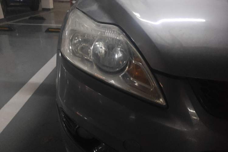 Used Ford Focus 2013 Hatchback Classic 1.8L Automatic Fashion Edition
