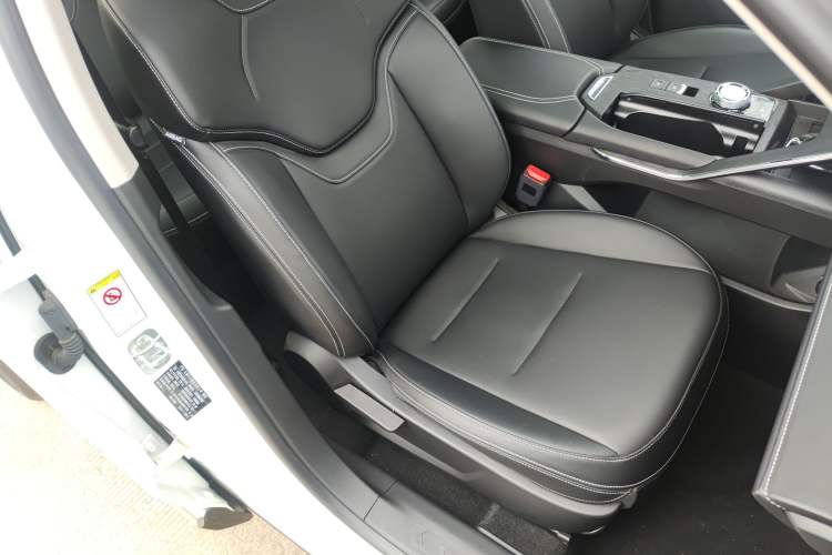 Used Haval H6 New Energy 2023 DHT-PHEV 110KM Long-Range Edition
