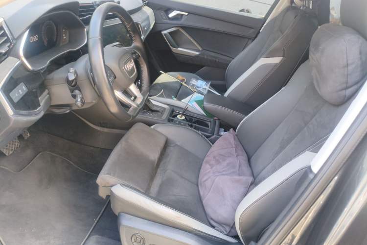 Used Audi Q3 2022 35 TFSI Fashion Dynamic Model
