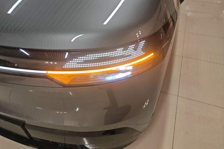 Used Zeekr MIX 2025 Long-Range Intelligent Driving Edition
