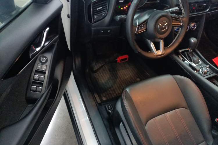 Used Mazda CX-4 2021 2.0L Automatic Two-Wheel Drive Blue Sky Youth Edition Driver Seat