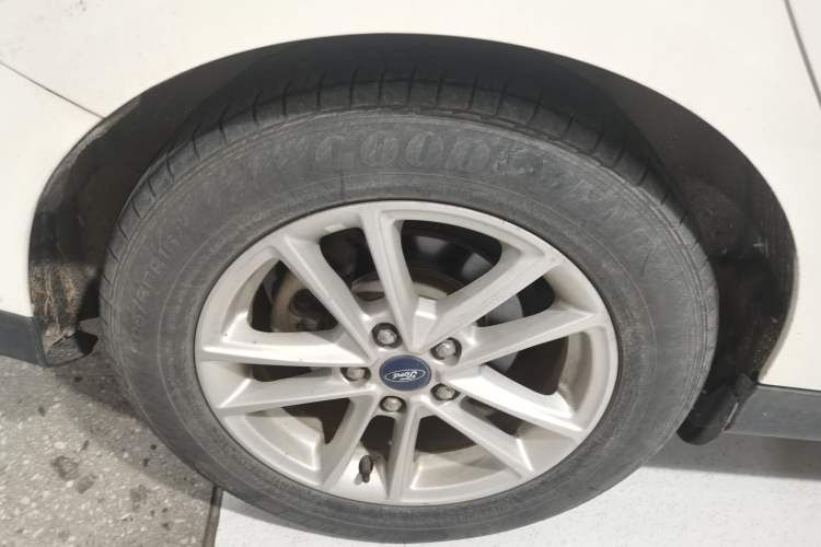 Used Ford Focus 2015 Sedan 1.6L Automatic Trend Model