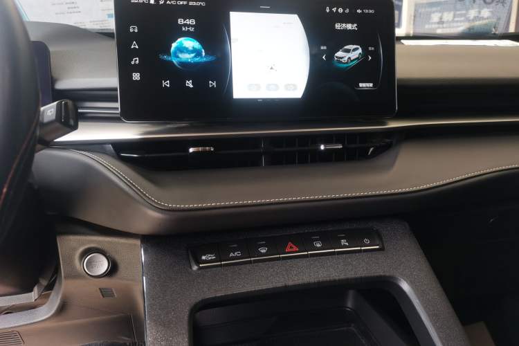 Used Haval H6 New Energy 2023 DHT-PHEV 110KM Enjoyment Edition Audio And AC Panel