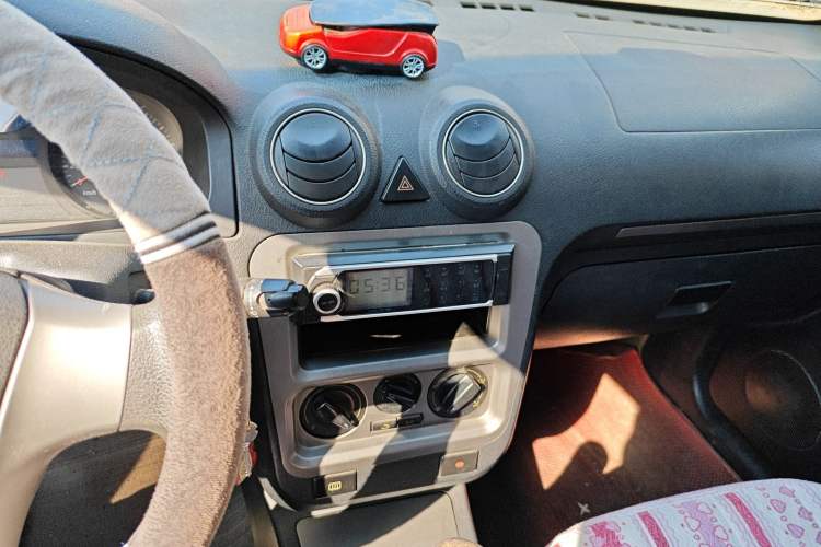 Used Geely Auto Liberty Ship 2012 1.3L Manual Fashion II
