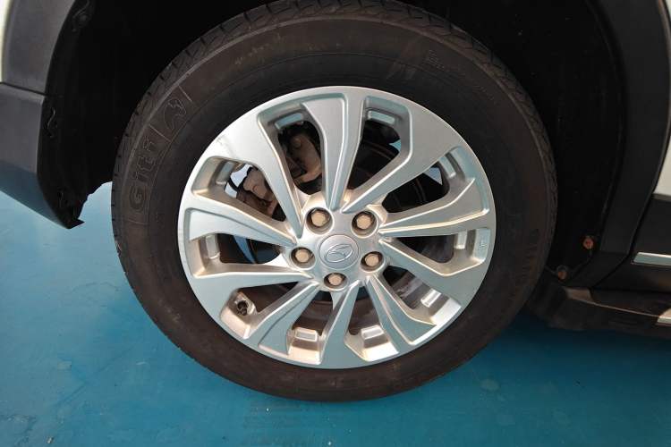 Used Soueast DX5 2019 1.5T CVT Luxury Model