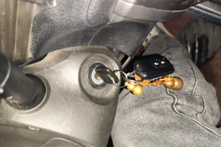 Used Toyota YARiS L Zhi Xuan 2015 1.5E Automatic Charm Edition