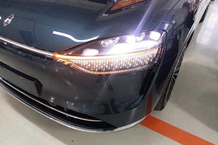 Used Hima AITO M9 2024 Range-Extended Ultra Version 52 kWh 5-Seater Model