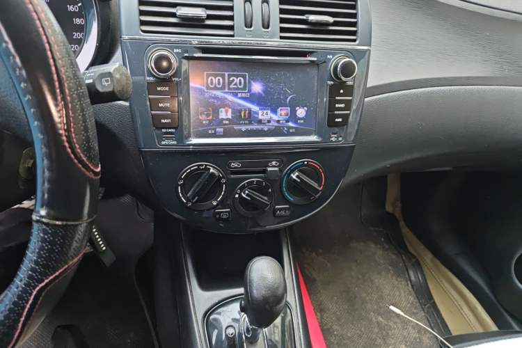 Used Nissan Tiida 2011 1.6L CVT Comfort Model