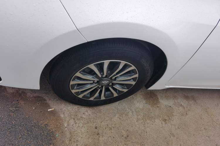 Used Toyota Corolla 2018 1.2T S-CVT GL Smart Enjoyment Version Exterior 4