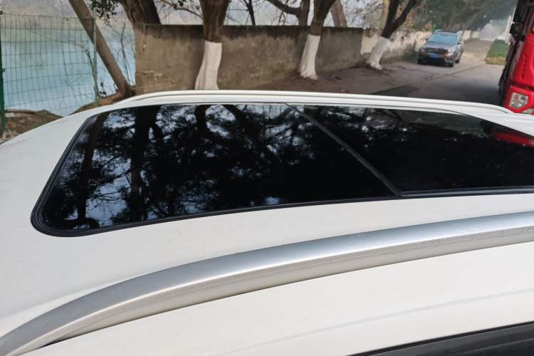 Used SOL X8 2021 300T DCT Luxury Smart Connect Edition 6 Seats