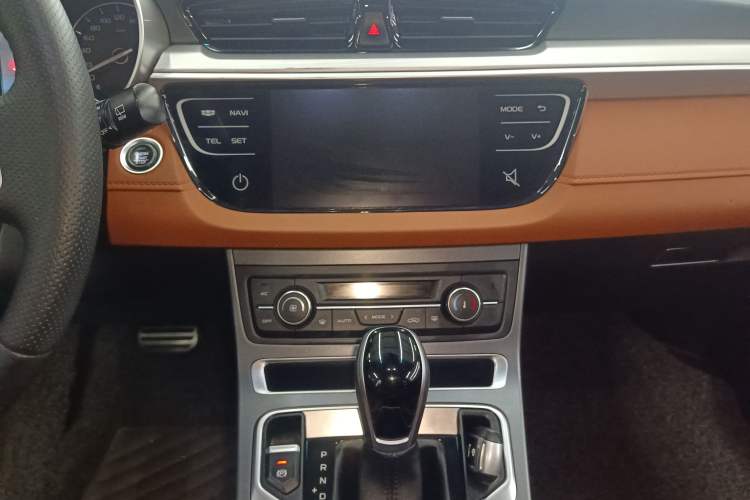 Used Geely Auto Vision S1 2018 1.5L CVT Fongchi Model Audio And AC Panel