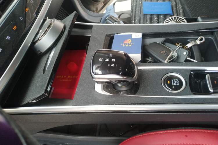 Used SOL X8 2021 300T DCT Luxury Smart Connect Edition 6 Seats